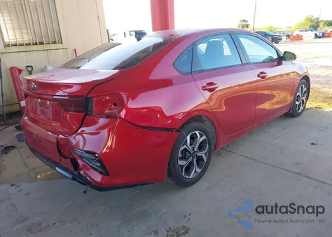 2021 Kia Forte Lxs из США, поврежденный, VIN 3KPF24AD8ME277425